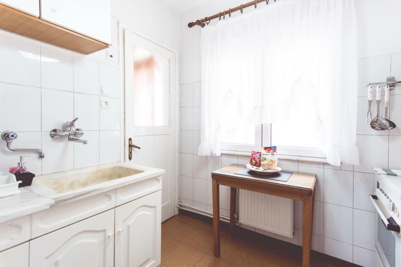 Comfy & Relaxing Apartment Thessaloniki Buitenkant foto